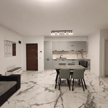 Ferienwohnung Apartament Vivo Floreşti Exterior foto
